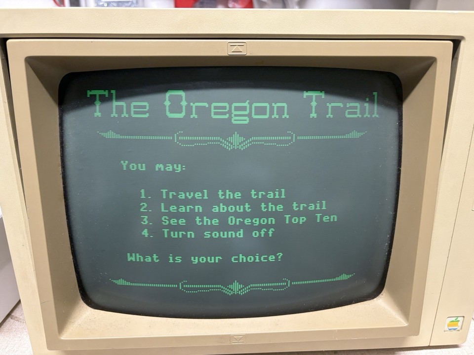 Apple IIe monochrome monitor